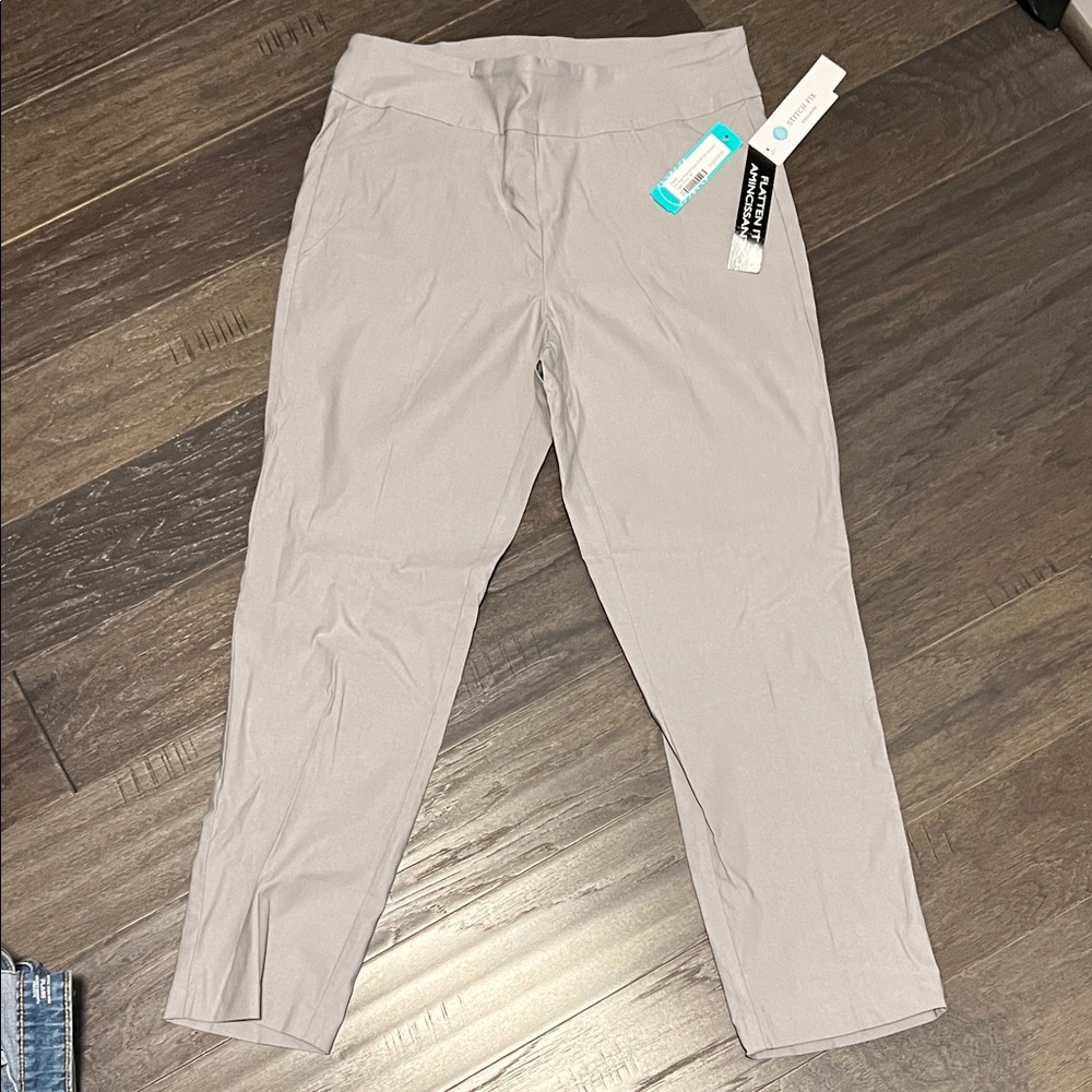 Gray Cropped Pants